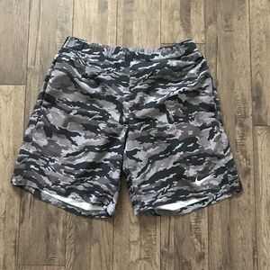 EUC Men’s Nike Shorts